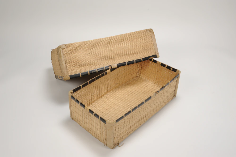 【匿名配送】おにぎり入れ　アンティーク（柳行李型） 柳行李(やなぎごうり) お弁当箱 匿名配送】おにぎり入れ アンティーク